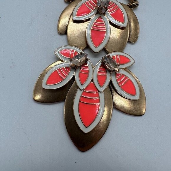 Stella & Dot Necklace 30" Gold Tone Coral Orange White Enamel Trifoil Pendant - Picture 5 of 8